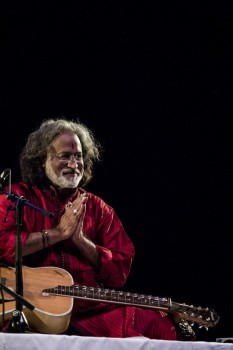 Vishwa Mohan Bhatt Trio 2016